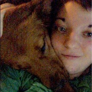 Meet your Posher, Caitlyn